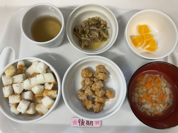鶏肉のケチャップ煮です《後期》