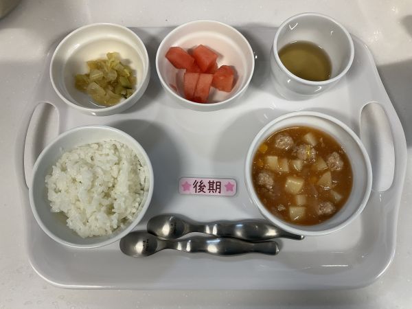 【離乳食後期】・豚肉団子と野菜のケチャップ煮