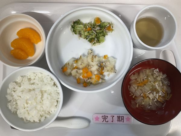 〈完了　常食〉ご飯かれいのちゃんちゃん焼きブロッコリーのおかか煮すまし汁みかん