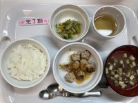 〈完了〉ご飯おろしハンバーグブロッコリーとしらすのごま酢和え味噌汁オレンジ