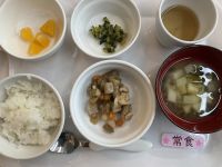 〈常食〉ご飯筑前煮きゅうりのあちゃら漬け味噌オレンジ